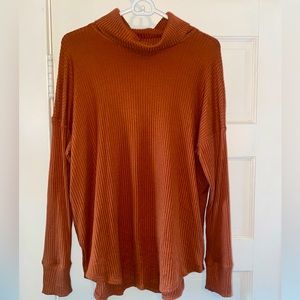 Orange American eagle long sleeve turtle neck